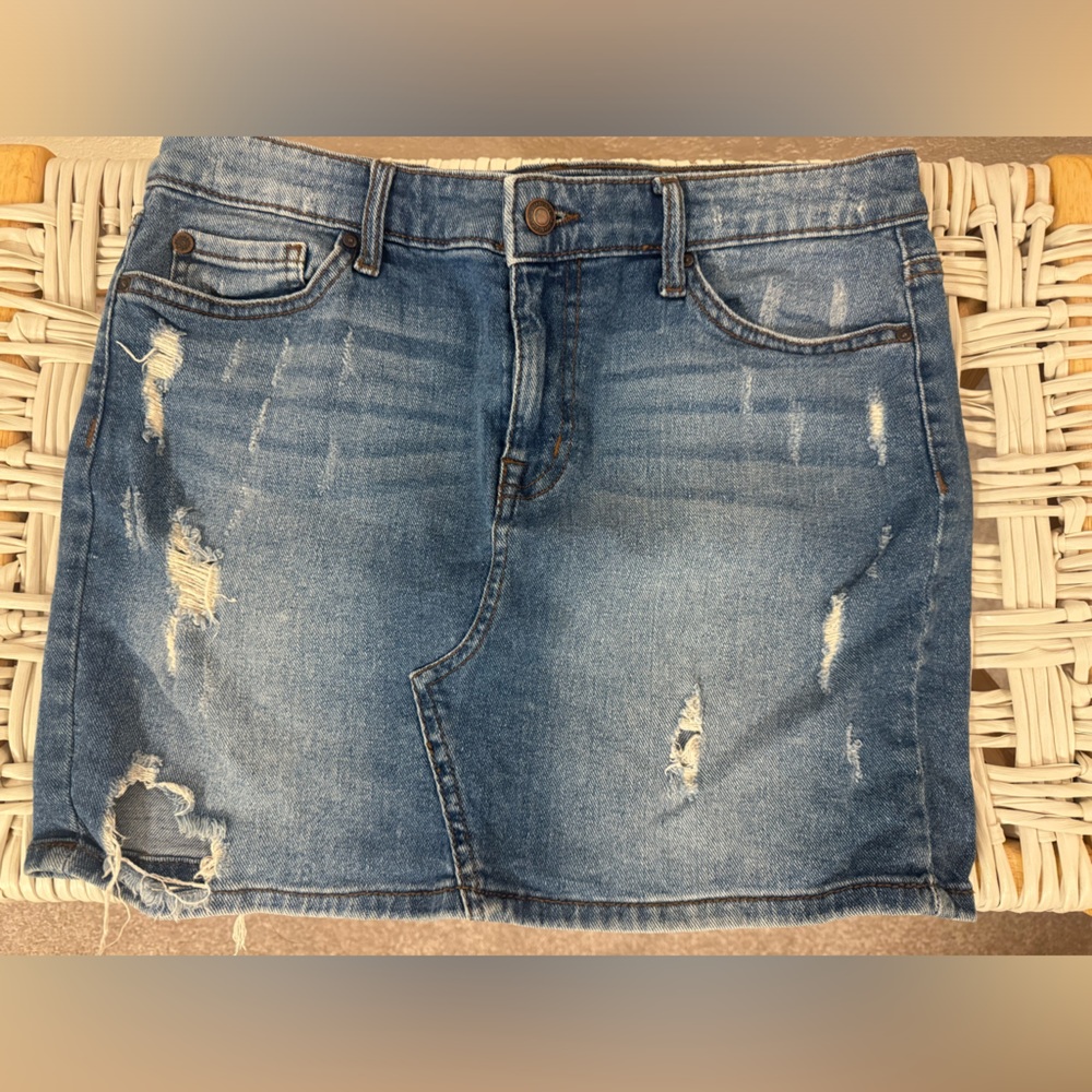 Black Daisy distressed Jean mini skirt